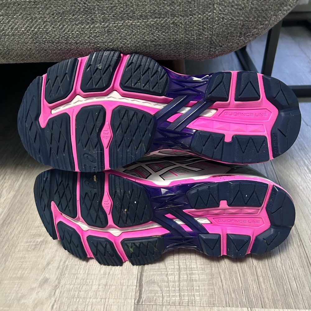 ASICS Running Shoes - Picture 4 of 6